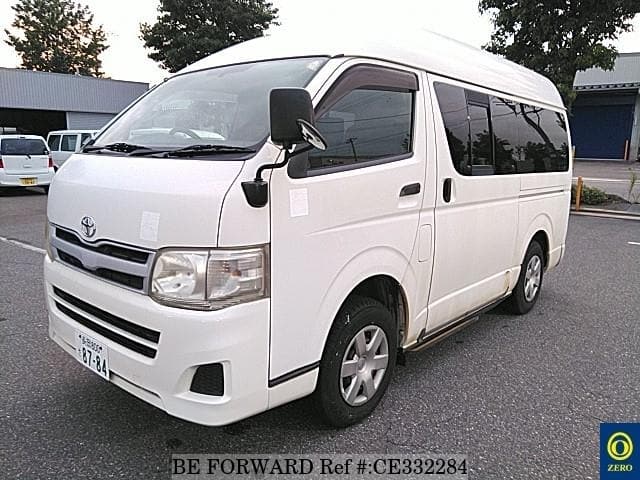 Toyota HIACE VAN — фото 1