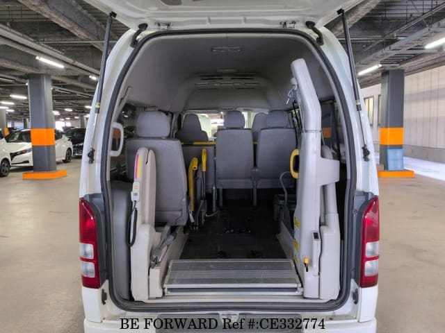 Toyota REGIUSACE VAN — фото 4