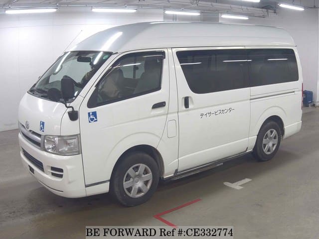 Toyota REGIUSACE VAN — фото 1