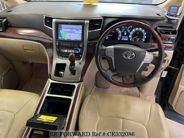 Toyota VELLFIRE 2.4V — фото 4