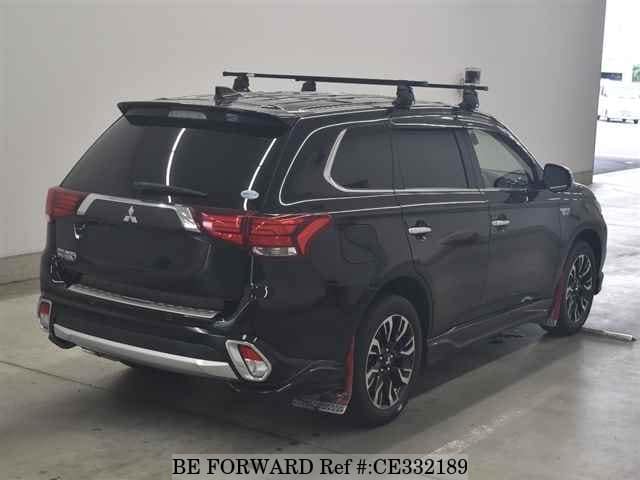 MITSUBISHI OUTLANDER PHEV G PREMIUM PACKAGE — фото 2