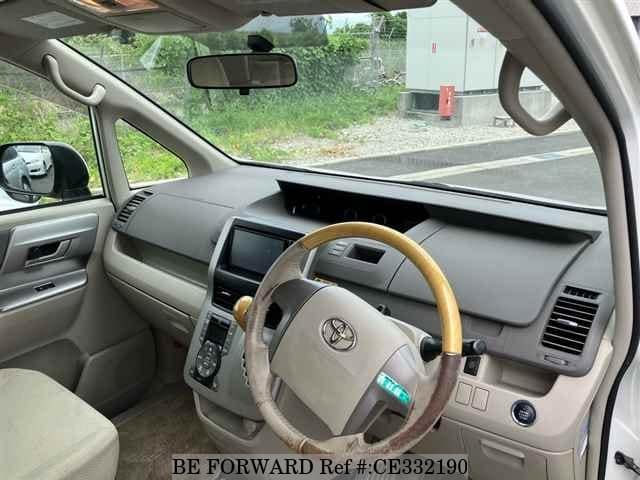 Toyota NOAH S G EDITION — фото 3