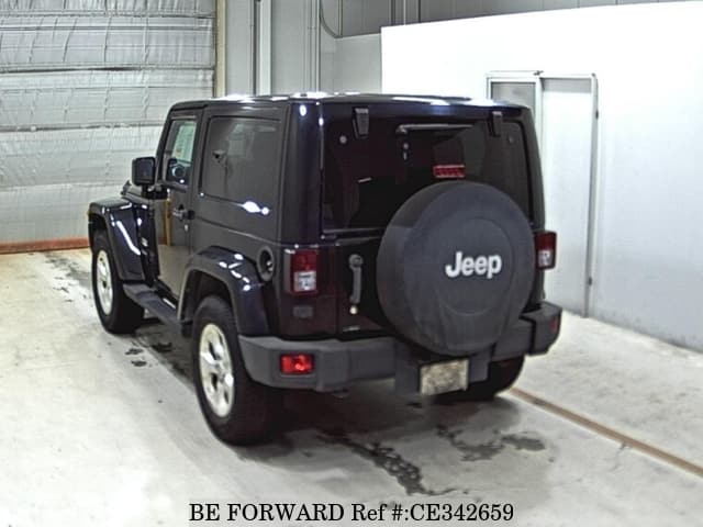 JEEP WRANGLER SAHARA — фото 5