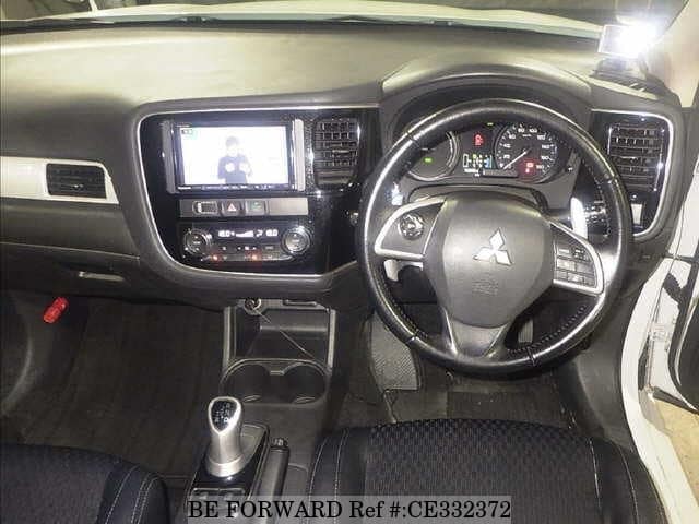 MITSUBISHI OUTLANDER PHEV G SAFETY PACKAGE — фото 3