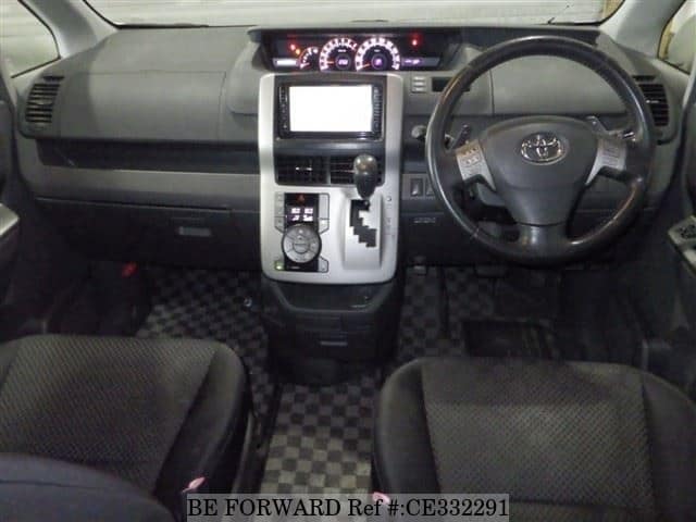 Toyota NOAH SI — фото 3