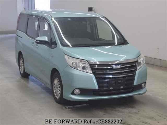 Toyota NOAH HYBRID G — фото 1