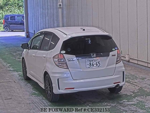 Honda FIT RS 10TH ANNIVERSARY — фото 2