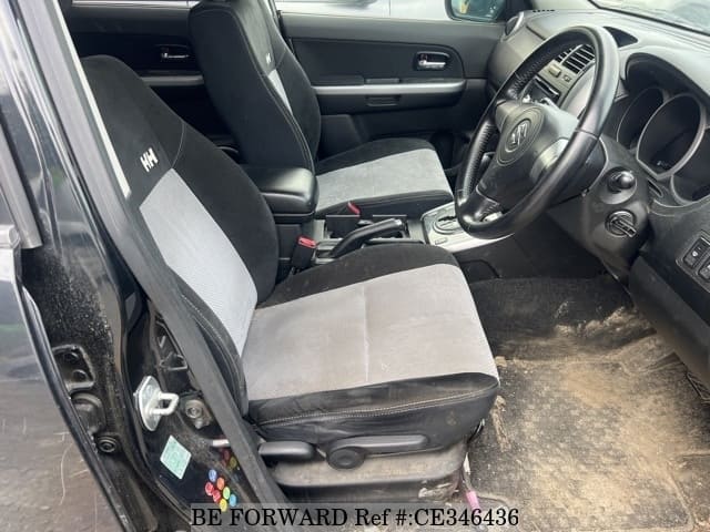 Suzuki ESCUDO 2.0 HELLY HANSEN LIMITED — фото 4