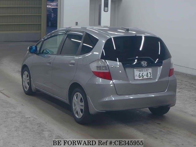 Honda FIT X — фото 3