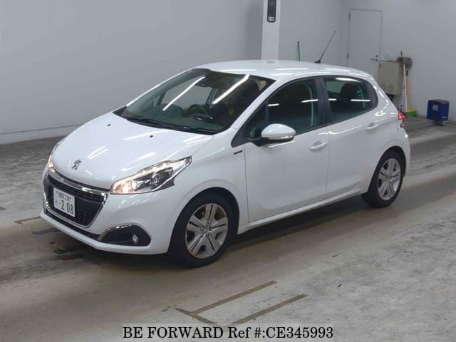 PEUGEOT 208 SIGNATURE — фото 1