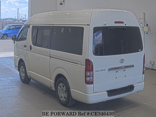 Toyota REGIUSACE VAN — фото 2
