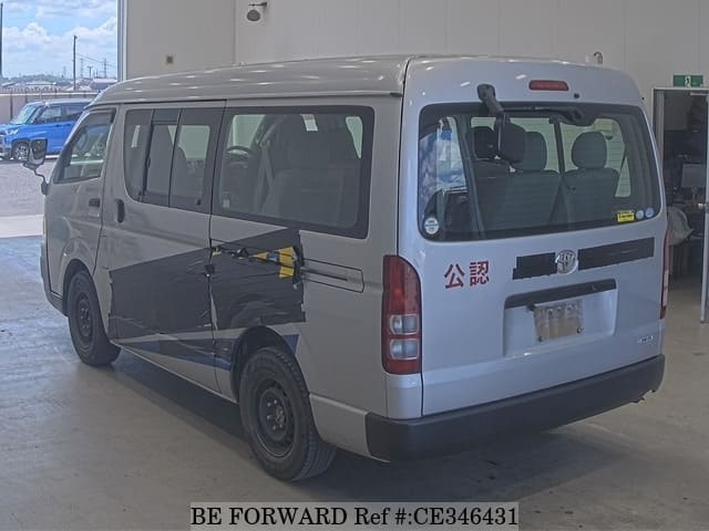Toyota HIACE WAGON — фото 2