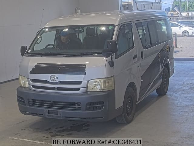 Toyota HIACE WAGON — фото 1
