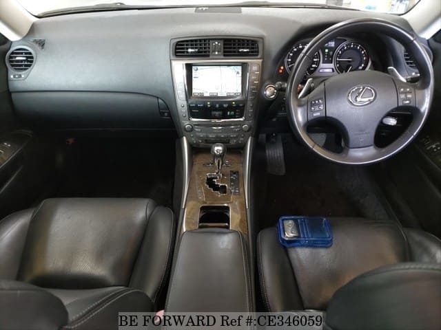 LEXUS IS IS250 VERSION L — фото 3