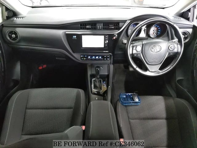 Toyota AURIS 150X S PACKAGE — фото 3