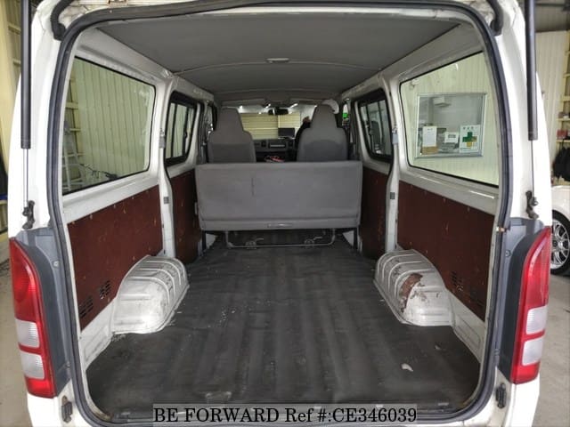 Toyota HIACE VAN LONG DX — фото 4