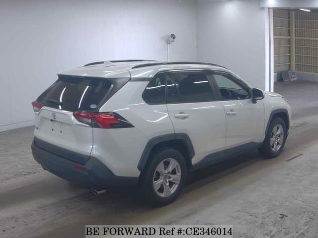 Toyota RAV4 X — фото 2