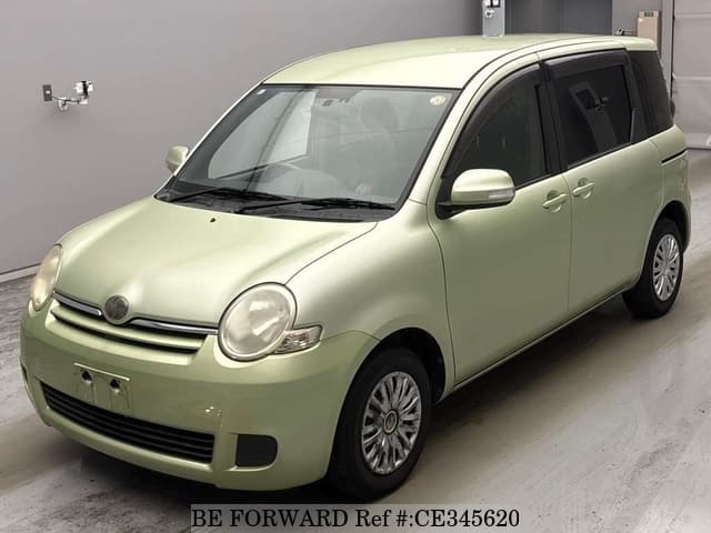 Toyota SIENTA X LIMITED — фото 1