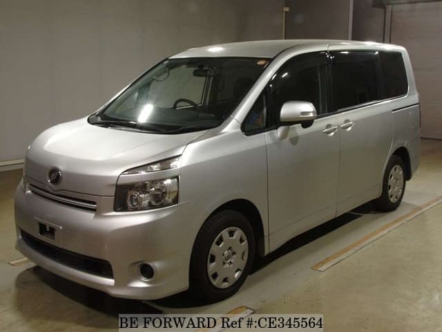 Toyota VOXY X L EDITION — фото 1