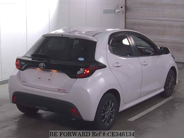 Toyota YARIS X — фото 2