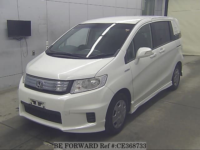 Honda FREED SPIKE HYBRID JUST SELECTION — фото 1