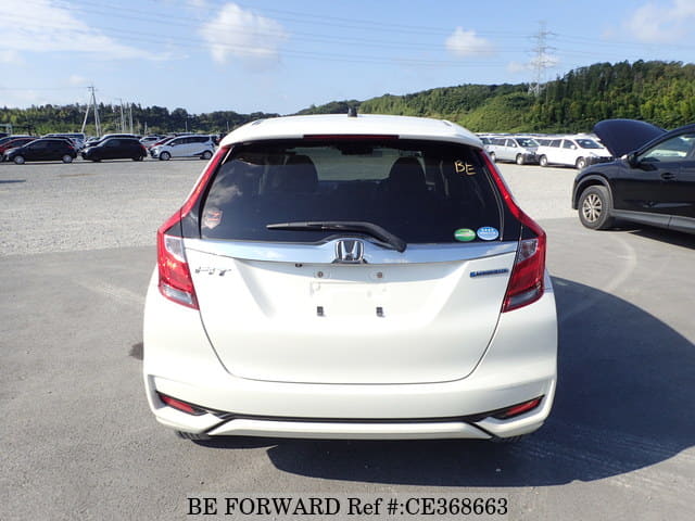 Honda FIT HYBRID F — фото 4