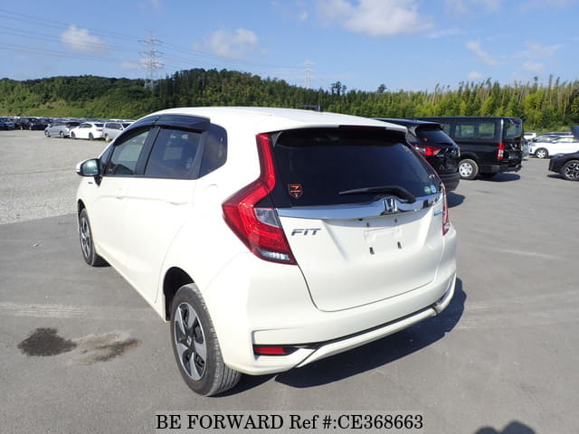 Honda FIT HYBRID F — фото 3