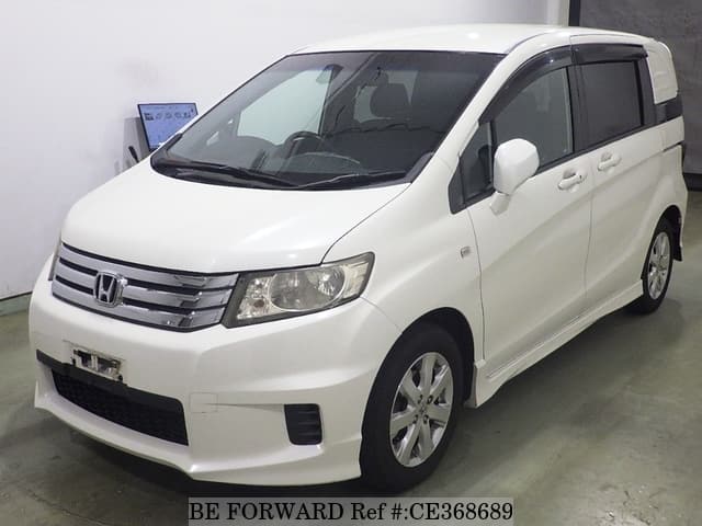Honda FREED SPIKE G AERO — фото 1