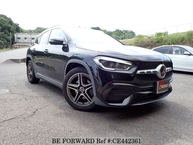 Mercedes-Benz GLA-CLASS GLA200D 4MATIC AMG LINE — фото 1
