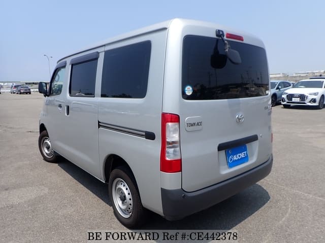 Toyota TOWNACE VAN DX — фото 2