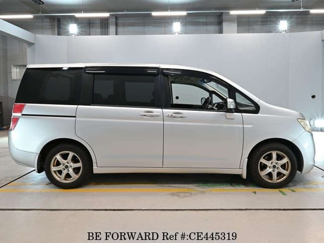 Honda STEP WGN L — фото 5