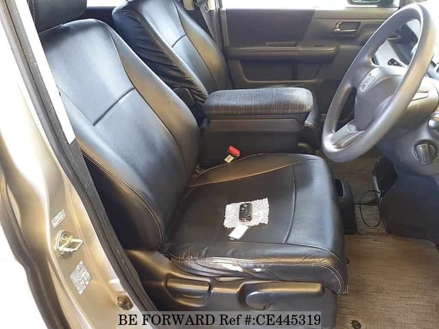 Honda STEP WGN L — фото 4