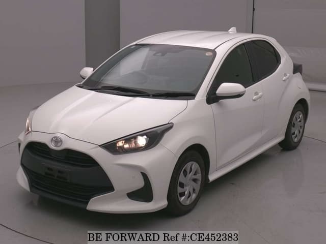 Toyota YARIS X — фото 1