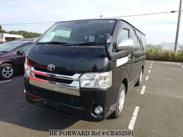 Toyota HIACE VAN — фото 1