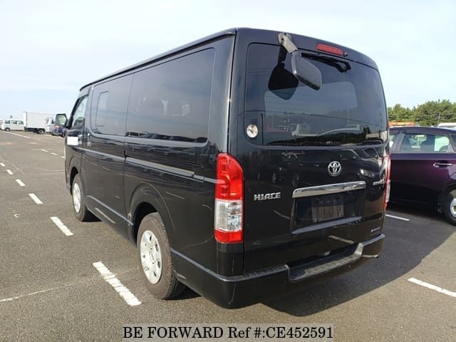 Toyota HIACE VAN — фото 4