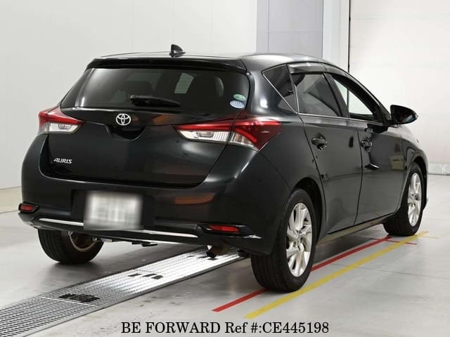 Toyota AURIS 150X S PACKAGE — фото 2
