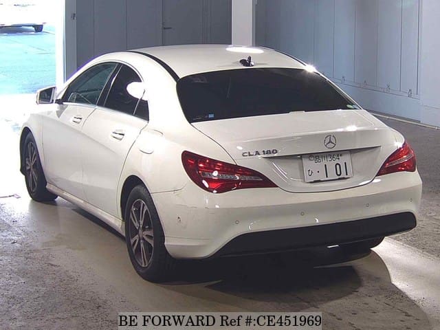 Mercedes-Benz CLA-CLASS CLA180 — фото 3
