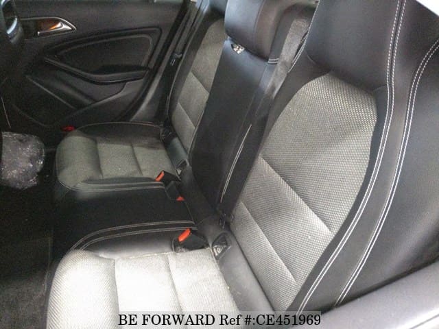 Mercedes-Benz CLA-CLASS CLA180 — фото 5
