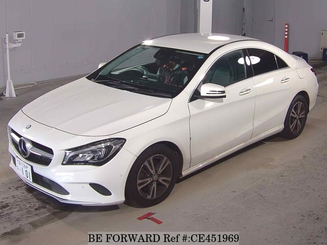 Mercedes-Benz CLA-CLASS CLA180 — фото 1