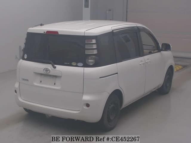Toyota SIENTA X — фото 2