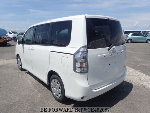 Toyota VOXY X L EDITION — фото 3