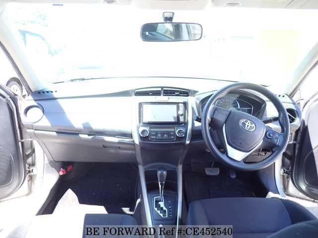 Toyota COROLLA FIELDER HYBRID — фото 3