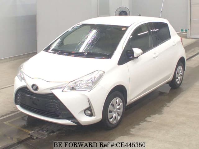 Toyota VITZ F — фото 1