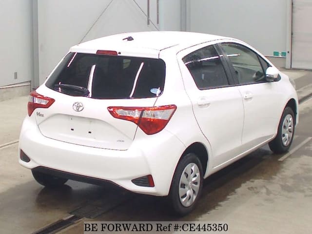 Toyota VITZ F — фото 2