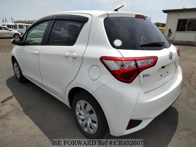 Toyota VITZ — фото 5