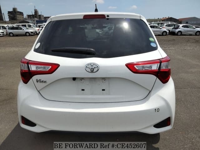 Toyota VITZ — фото 4