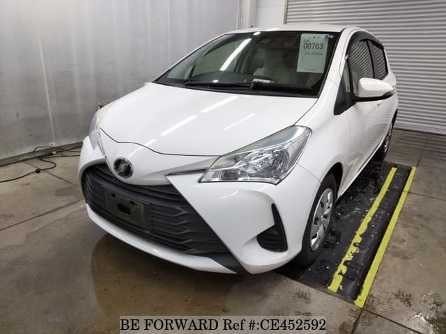 Toyota VITZ — фото 1