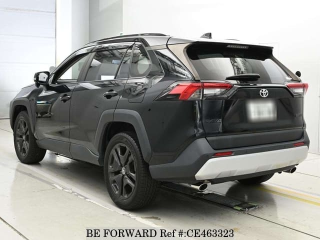 Toyota RAV4 ADVENTURE — фото 5