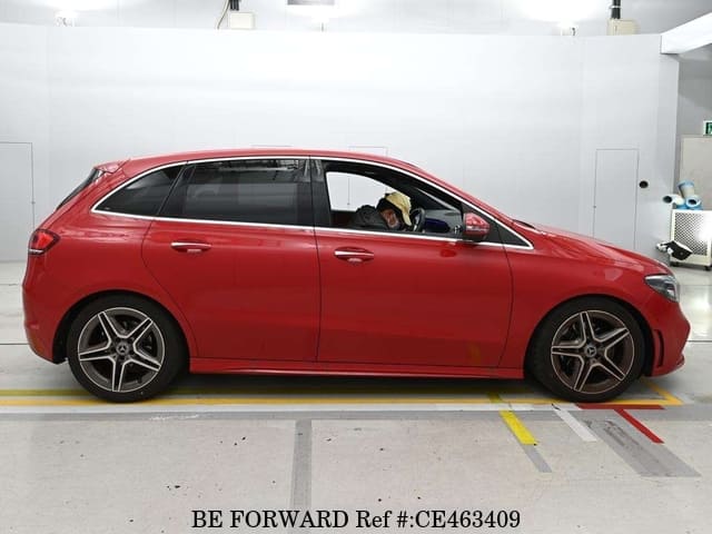 Mercedes-Benz B-CLASS B200D AMG LINE — фото 4