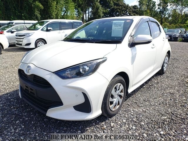 Toyota YARIS — фото 1